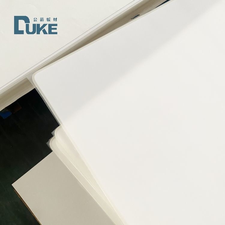 Opal nieprzezroczyste mleko białe błyszczące światło dyfuzoryczne For Outdoor LED Letter Lighting Box